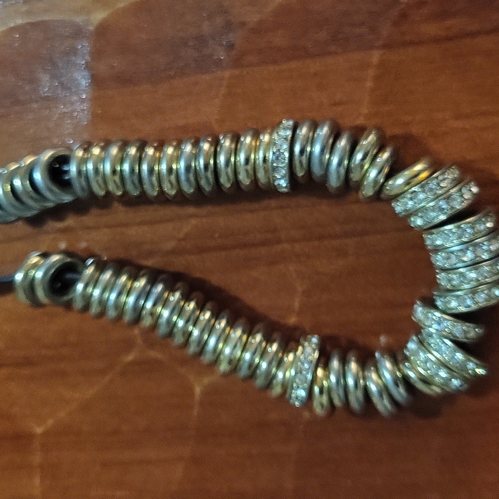 Necklace - Picture 5 of 8